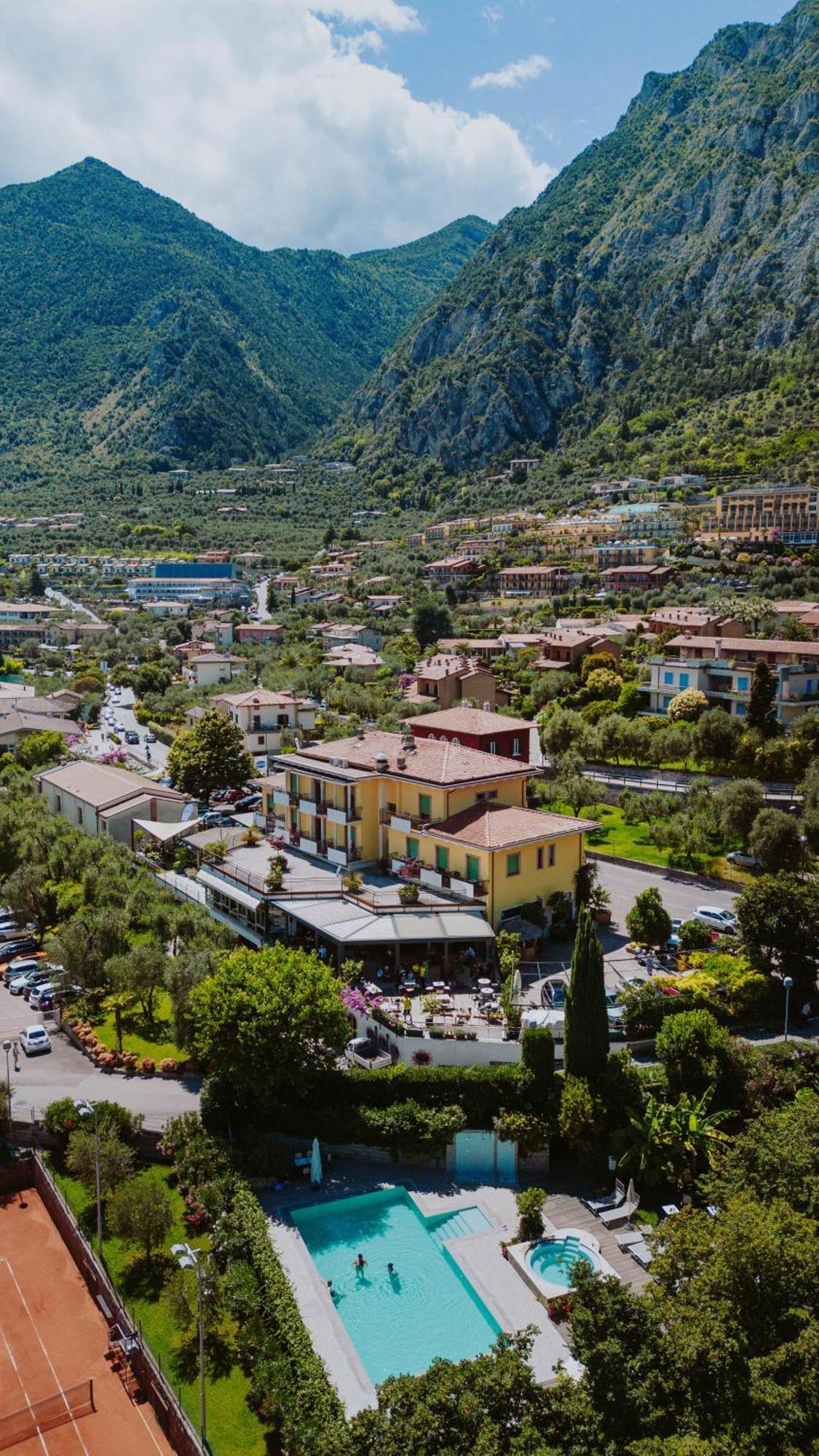 Hotel Limone Limone sul Garda Esterno foto