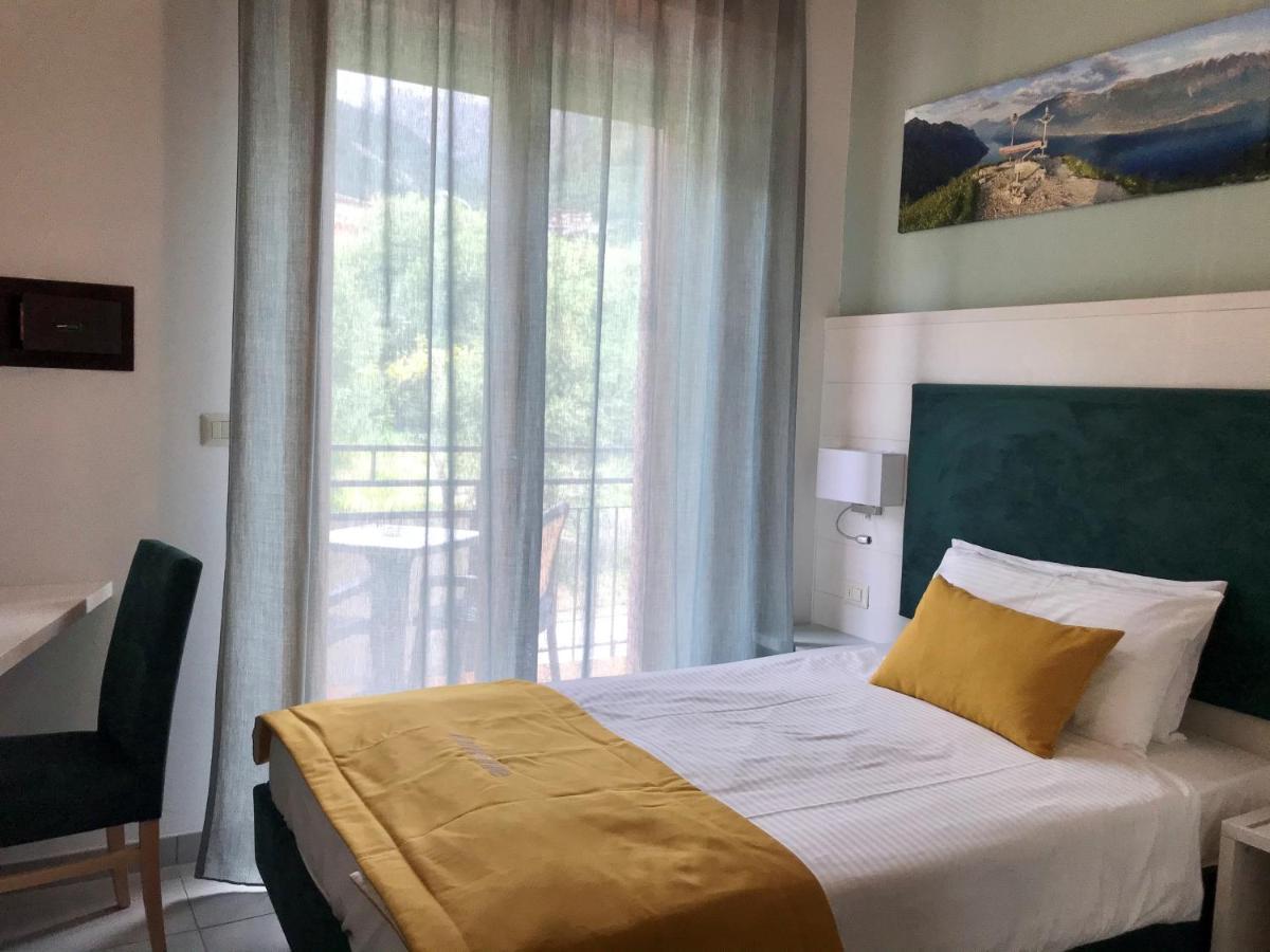 Hotel Limone Limone sul Garda Esterno foto
